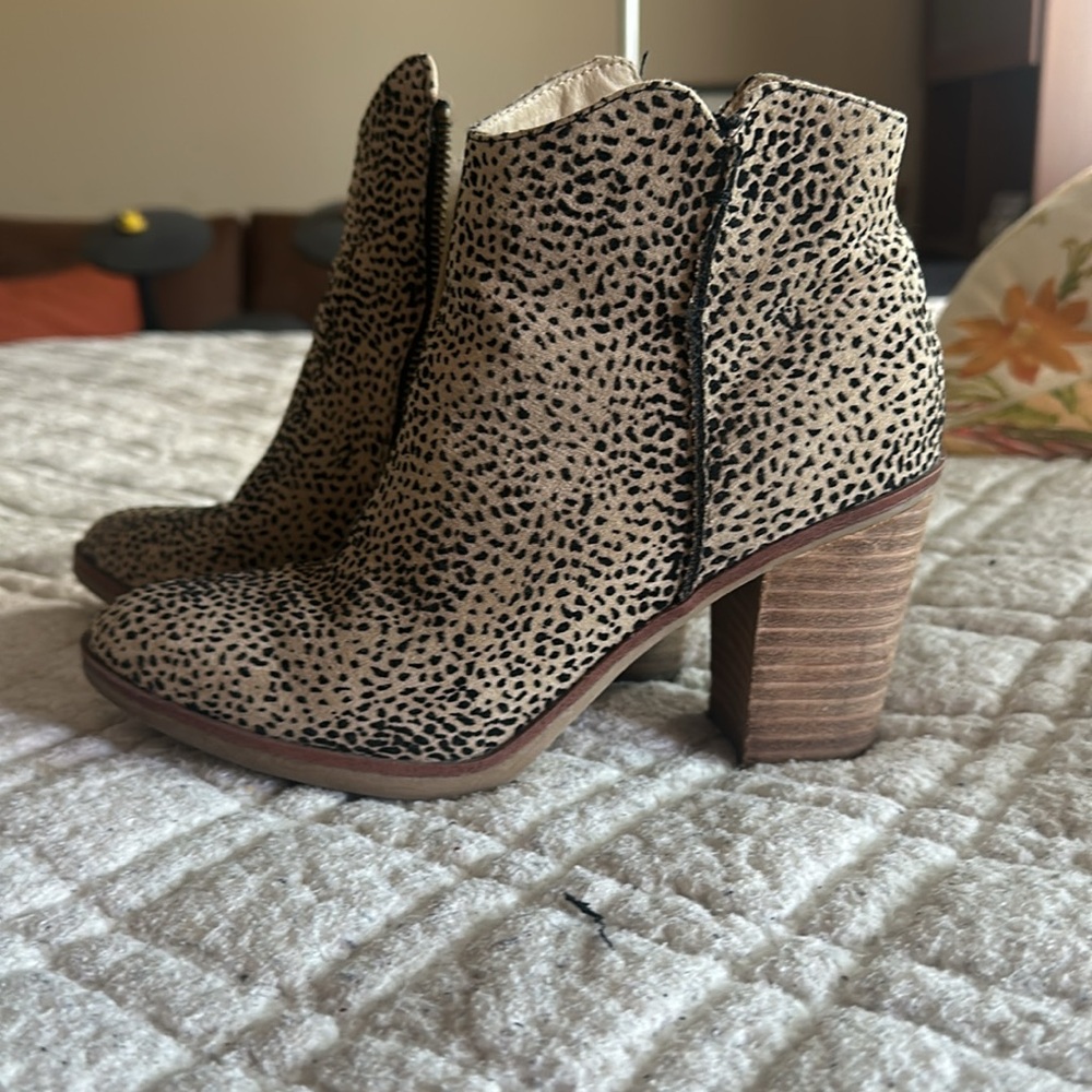 MIA Cream and Black Ankle Booties with Textured Fabric